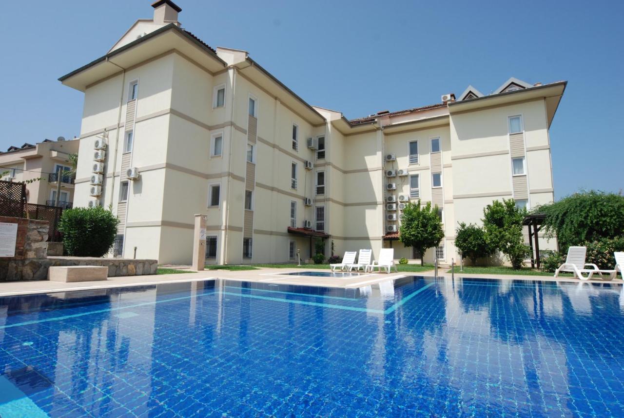 Saros Apartments Calis Beach Fethiye Exterior foto